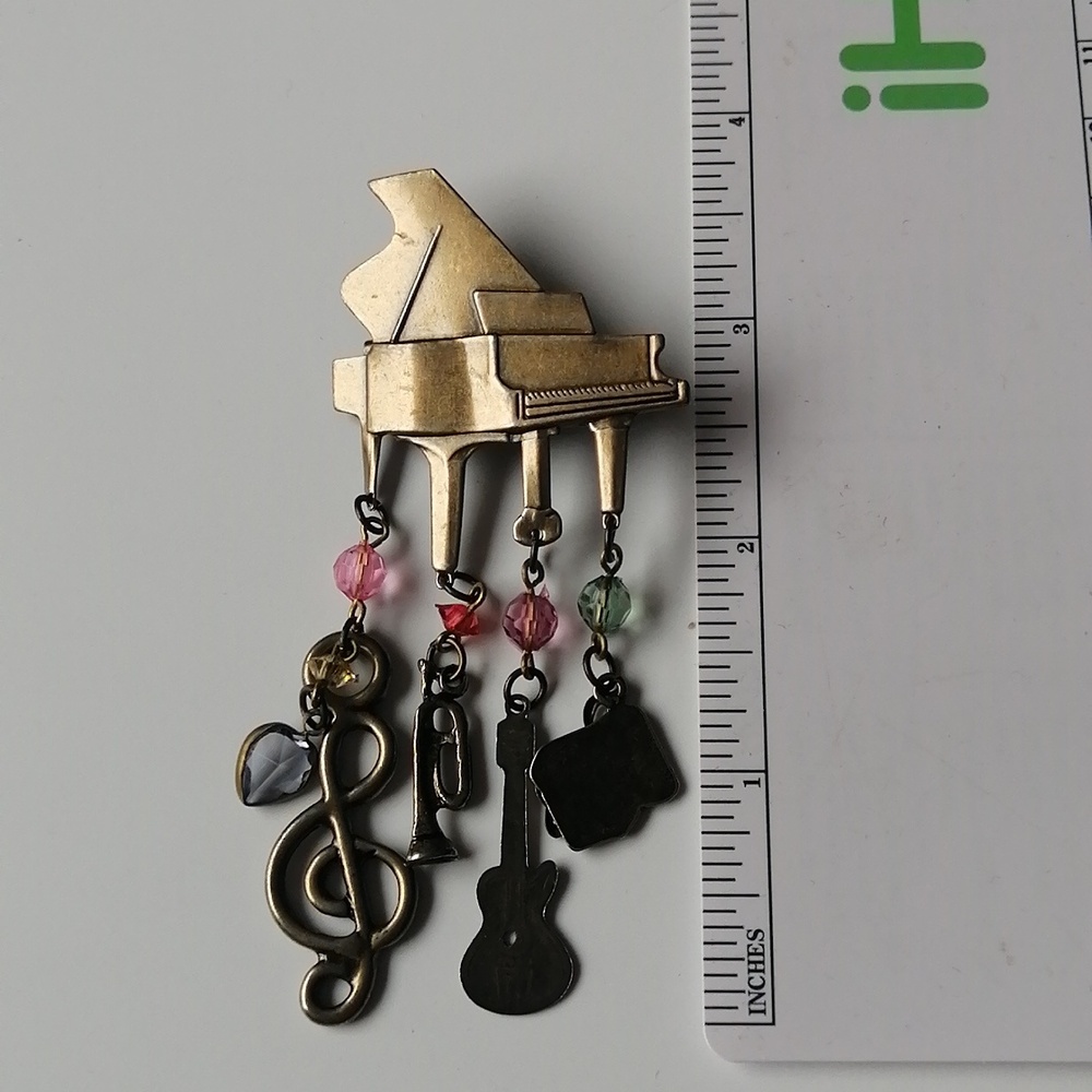 Vintage Whimsical Brooch Music Instruments Grand Piano Pin Unisex - Picture 6 of 6